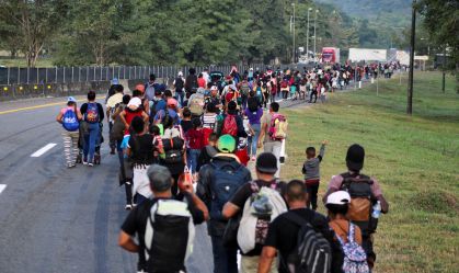 Alguns imigrantes presos em operação do governo Trump são soltos, diz fonte