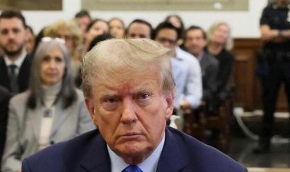 Promotoria concorda em adiar sentença de Trump, mas se opõe à anulação do caso