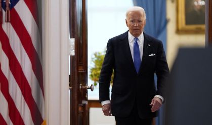 À CNN, líder democrata da Câmara dos EUA reafirma apoio a Joe Biden