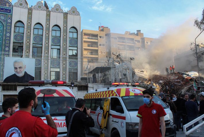 Consulado iraniano em Damasco é destruído em suposto ataque aéreo israelense / 01/04/2024 REUTERS/Firas Makdesi
