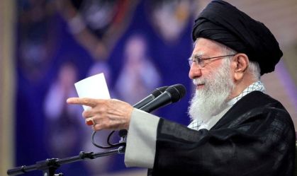 Teerã registra comemorações após notícias da morte de Khamenei