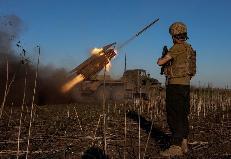 Militar ucraniano perto de Pokrovsk