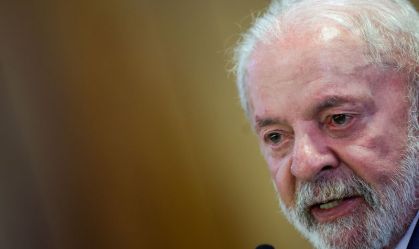 Governo Lula é desaprovado por 56%, segundo PoderData