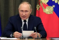 Putin diz que marinha da Rússia usará mísseis hipersônicos em 2022