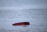 Seis pessoas morrem em naufrágio de barco com migrantes no Canal da Mancha