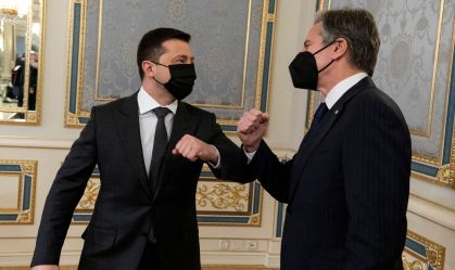 Blinken promete diplomacia "implacável" para evitar ataque russo à Ucrânia