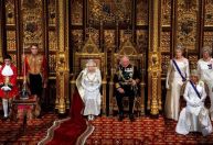 Regras de sucessão mudaram em favor da igualdade de gênero no reinado de Elizabeth
