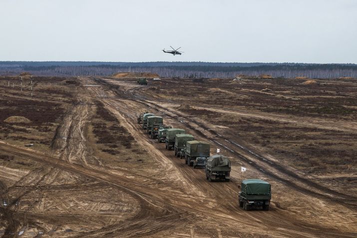 Exercícios militares conjuntos das forças armadas da Rússia e Belarus na região de Brest, em Belarus • 19/02/2022 Vadim Yakubyonok/Belta/Handout via REUTERS