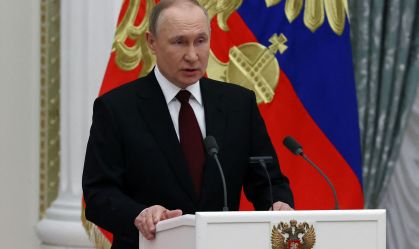 Putin diz que cultura russa está sendo 'cancelada' como J.K. Rowling