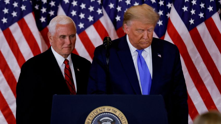 Mike Pence foi considerado um vice leal a Trump durante o mandato / Foto: Carlos Barria/Reuters (04.nov.2020)