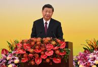 Xi Jinping parabeniza rei Charles III pela ascensão ao trono britânico