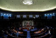 Deputados democratas assinam petição para votar aumento do teto da dívida sem concessões nos EUA