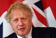 Boris Johnson pede desculpas ao Parlamento britânico por descumprir lockdown