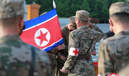 Coreia do Norte anuncia vitória contra Covid e revela que Kim Jong Un teve febre