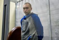 Ucrânia condena soldado russo à prisão perpétua em 1º julgamento por crimes de guerra