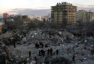 Número de mortes após terremotos na Turquia e na Síria ultrapassa 50 mil