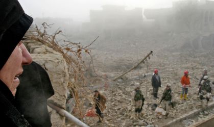 Saddam Hussein caiu, então a violência no Iraque escalou