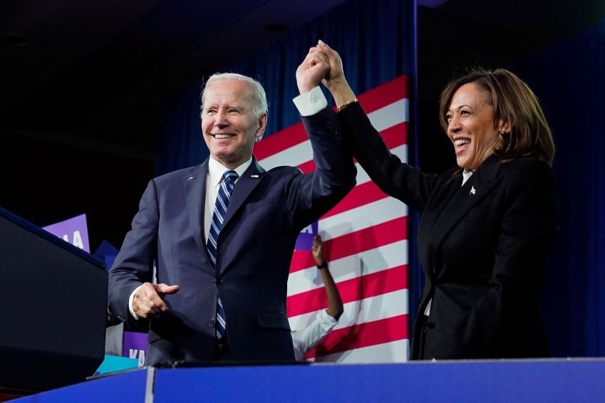 Joe Biden e Kamala Harris durante convenção do Partido Democrata, na Filadélfia, EUA / 03/02/2023 REUTERS/Elizabeth Frantz