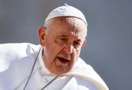 Papa Francisco: Igreja está aberta à população LGBTQIA+, mas há regras