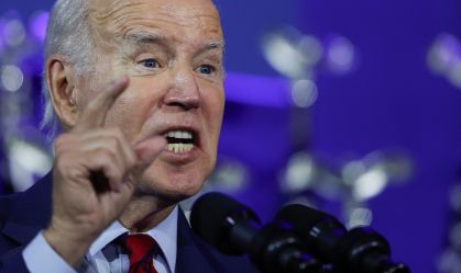 Biden reafirma "apoio inabalável" à Ucrânia em ligação com França, Alemanha e Reino Unido