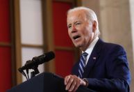 Biden antevê mensagem eleitoral e diz que Trump é ameaça à democracia dos EUA