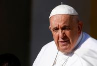 Papa Francisco grava áudio para fiéis em vigília na Praça de São Pedro