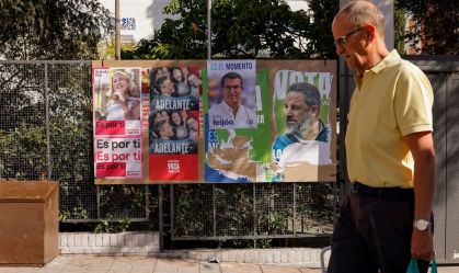 Direita lidera em pesquisas de opinião na Espanha, mas sem conquistar maioria