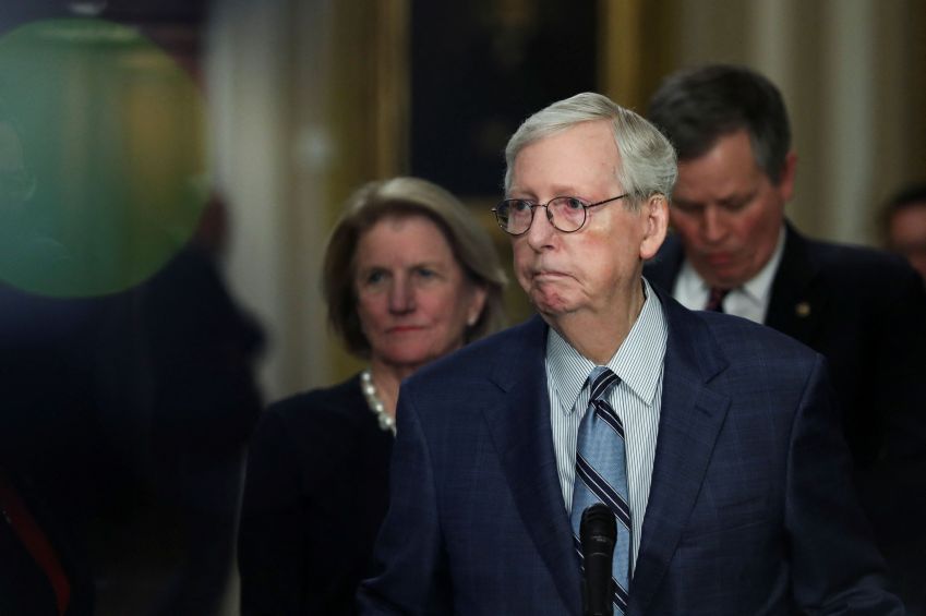 Trabalhadores imigrantes foram mandados para casa para visita do senador Mitch McConnell às instalações da AppHarvest / 18/4/2023 REUTERS/Amanda Andrade-Rhoades