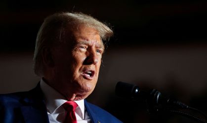 Nos EUA, Donald Trump deve se entregar à polícia nesta semana