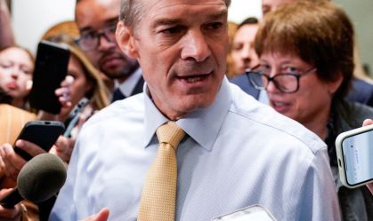 Republicanos indicam linha dura Jim Jordan para presidente da Câmara nos EUA