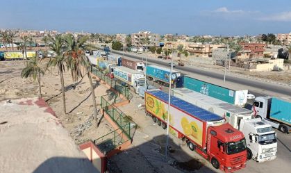 Comboios de ajuda no Egito estão indo para fronteira de Gaza, diz mídia estatal