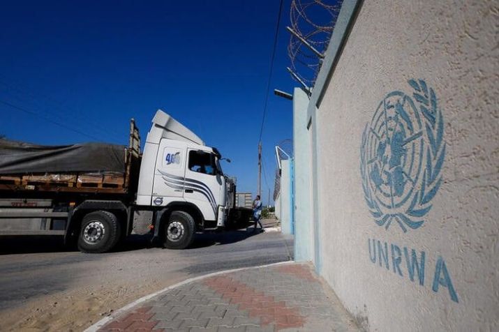 Caminhão com ajuda humanitária chega a armazém da ONU no centro da Faixa de Gaza / 21/10/2023 REUTERS/Mohammed Salem