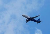 Incidente com avião que perdeu porta nos EUA respinga no Brasil: veja direito de quem teve voo cancelado
