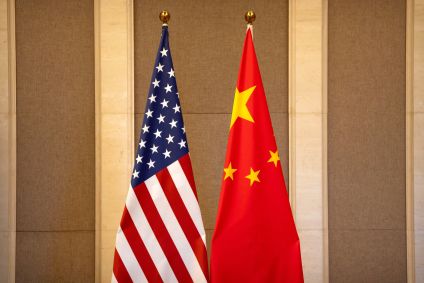 Bandeiras dos EUA e da China