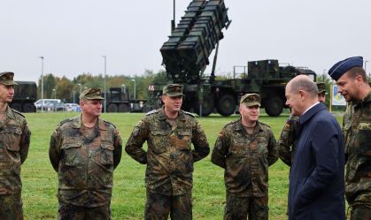 Alemanha promete fazer de seu Exército a “espinha dorsal da defesa na Europa”