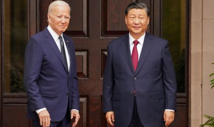Biden e Xi conversam pela primeira vez desde novembro em meio a tensões