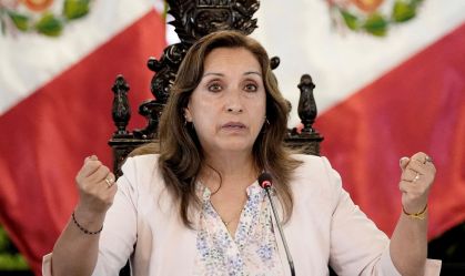 Partido entra com pedido de impeachment contra presidente do Peru