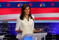 Campanha de Trump ataca Nikki Haley em anúncios de rádio