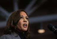 Kamala Harris pede união do partido em chamada com democratas