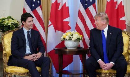 "Uma coisa muito idiota", diz premiê do Canadá sobre tarifas de Trump