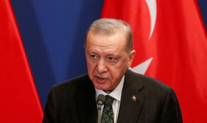 Aliado de Erdogan propõe emenda para presidente turco concorrer novamente em 2028