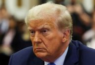 Trump entra na Justiça contra promotor por suposto desacato de ordem judicial