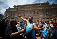 Principal central sindical da Argentina convoca greve geral em janeiro contra medidas do governo
