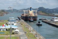 BlackRock adquire portos no Canal do Panamá em meio pressões de Trump