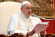Papa Francisco envia condolências ao Irã após morte do presidente Ebrahim Raisi