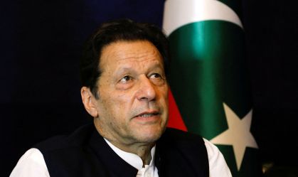 Paquistão: Aliados do ex-líder preso Imran Khan conquistam maior número de assentos nas eleições