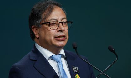 Presidente da Colômbia diz que vai romper relações diplomáticas com Israel