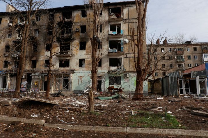 Prédio danificado na cidade de Avdiivka / 8/11/2023 Radio Free Europe/Radio Liberty/Serhii Nuzhnenko via REUTERS