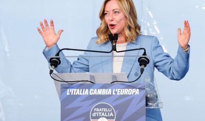 Partido de direita de Giorgia Meloni lidera boca de urna na Itália