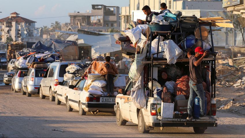 Palestinos deslocados de Rafah, no sul de Gaza Faixa • 06/05/2024 REUTERS/Ramadan Abed